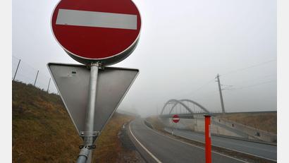 Bild: Karl-Josef Hildenbrand/dpa
Zu Beginn der Sommerreisezeit wird auf der Fernpass-Route demonstriert. (Archivbild)