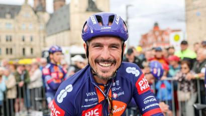 Bild: Jan Woitas/dpa
John Degenkolb macht mindestens eine weitere Saison als Radprofi weiter. (Archivbild)