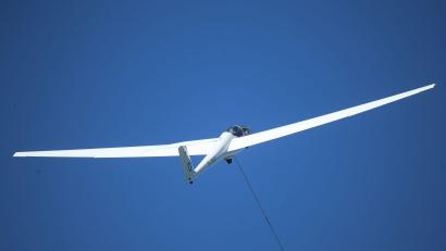 Bild: David Young/dpa
Der Pilot starb noch an der Unglücksstelle. (Symbobild)