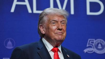 Bild: Matt Rourke/AP/dpa
Trump will die Zölle auf europäische Fahrzeuge deutlich erhöhen.