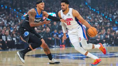 Bild: John Raoux/AP/dpa
Die Orlando Magic mit Topspieler Paolo Banchero verpassten gegen Detroit auch die zweite Chance, die Serie zu beenden.