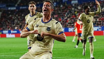Bild: Miguel Oses/AP/dpa
Er legt den Grundstein für den Sieg in Pamplona.