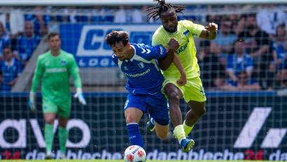 Bild: Julius Frick/dpa
Der Magdeburger Laurin Ulrich (l) erzielte nach gut einer Stunde das 1:0.