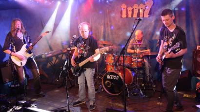 Bild: Kunz
Die Weidener Rockband "Imma Shlimma" eröffnete die "Open Stage" im Kulturbahnhof.