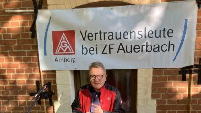 Bild: Wolfgang Berndt
Bei der Maikundgebung in Auerbach betonen Gewerkschaften die Bedeutung der Zusammenarbeit und fordern politische Unterstützung für Arbeitnehmer.