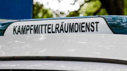 Bild: Frank Molter/dpa
Spezialisten vom Kampfmittelräumdienst sprengten die Granate noch vor Ort. (Symbolbild)