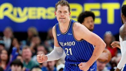 Bild: Duane Burleson/AP/dpa
Für Moritz Wagner und die Orlando Magic ist die NBA-Saison frühzeitig beendet.