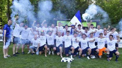 Bild: Hubert Ziegler
Der SV Raigering ist meister der Kreisliga Süd und steigt in die Bezirksliga auf.