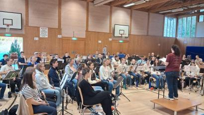 Bild: Michaela Leitl
Die beiden Orchester aus Freudenberg und Vilseck bei den gemeinsamen Probentagen im Bayerischen Wald.