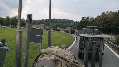 Symbolbild: Hans Bernreuther
Aktuell sind verstärkt US-Militärkonvois in der Region unterwegs.