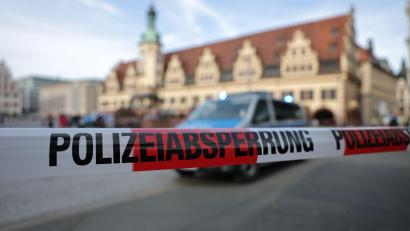 Bild: Jan Woitas/dpa
Zwei Menschen sind nach Angaben eines Sprechers der Stadt Leipzig gestorben.