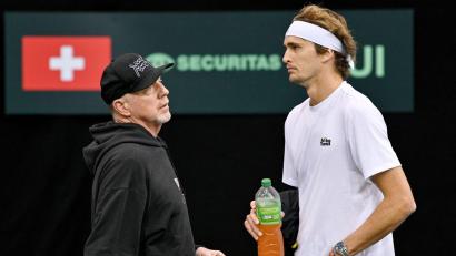 Bild: Harald Tittel/dpa
Tennis-Legende Boris Becker wünscht sich mehr Kampfgeist bei Alexander Zverev. (Archivbild)