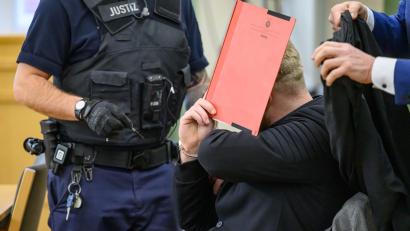 Bild: Patrick Pleul/dpa
Der Angeklagte hatte ein Geständnis abgelegt. (Archivbild)