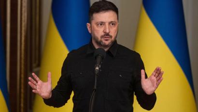 Bild: Danylo Antoniuk/AP/dpa
Der ukrainische Präsident Selenskyj will am Donnerstag eine Entscheidung zu möglichen weiteren Schritten treffen.