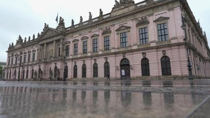 Bild: Sven Kaeuler/dpa
Das historische Zeughaus ist seit Langem geschlossen.