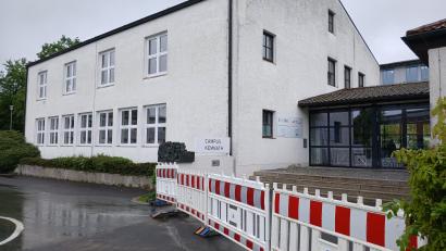 Bild: szl
Die ehemalige Realschule Kemnath wird zum Technologie-Transferzentrum (TTZ) Campus Kemnath umgebaut. Vorübergehend ist die Einrichtung im Co-Working-Space untergebracht.