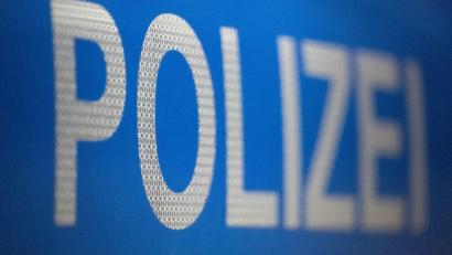 Symbolbild: Marijan Murat/dpa
Zu einem Unfall mit einem Auto und einem Fußgänger kam es am Mittwoch in Burglengenfeld.