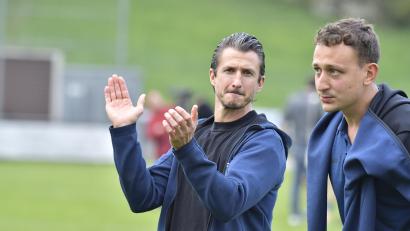Bild: Hubert Ziegler
Michael Riester (links) und die SpVgg SV Weiden freuen sich auf das finale Heimspiel dieser Bayernliga-Saison.