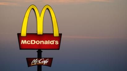Symbolbild: Tobias Hase/dpa
In Altenstadt/WN soll am Standort „Am Laintrad“ eine neue McDonald's-Filiale entstehen.