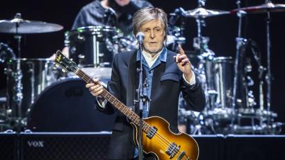 Bild: Danny Lawson/PA Wire/dpa
In den kommenden Wochen wird seine Geschichte verfilmt: Paul McCartney. (Archivbild)