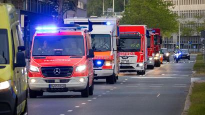 Bild: Persbureau Heitink/dpa
Eine Kontaktperson wurde nach Düsseldorf ins Uniklinikum gebracht.