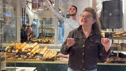 Bild: Rachel Sommer/dpa
„DJ Baguette“ tourt durch Frankreichs Bäckereien und will auch in Deutschland vorbeischauen.