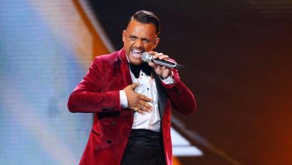 Bild: Stefan Gregorowius/RTL/dpa
Nach 16 Jahren wieder im DSDS-Finale: Menowin Fröhlich
