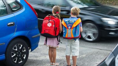 Bild: Patrick Pleul/dpa-Zentralbild/dpa
Die 7-jährige Schülerin wurde vom Auto erfasst. (Symbolbild)