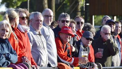 Bild: Hubert Ziegler
Die Relegation steht bevor und wird wieder zahlreiche Zuschauer auf die Fußballplätze in der Region locken.