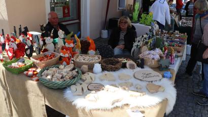 Bild: gru
Viele Besucher waren dabei am Markt der Genüsse in Königstein.
