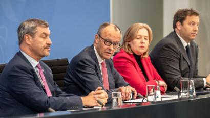 Bild: Michael Kappeler/dpa
Die Koalition will rasch Entlastungsmöglichkeiten für die Bürger suchen