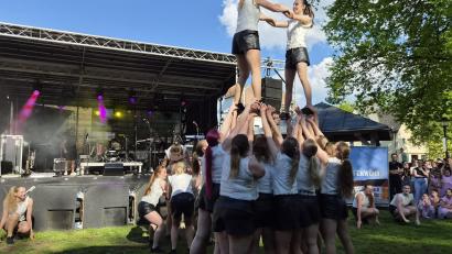 Bild: sne
Die Diamond Dancers ließen die neue deutsch-italienische Freundschaft gleich mal hochleben.