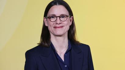 Bild: Oliver Berg/dpa
Katrin Suder ist eine von den wenigen weiblichen Aufsichtsratsvorsitzenden in Dax-Unternehmen. (Archivbild)
