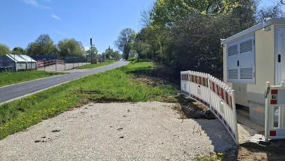 Bild: tra
Der Gemeinderat vergab den Auftrag für einen Fußweg zum Sportgelände der DJK Ensdorf
