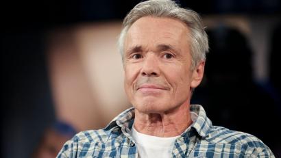 Bild: Christian Charisius/dpa
Schauspieler Hannes Jaenicke sieht eigenen Angaben zufolge den Wiederaufbau seines abgebrannten Hauses in Los Angeles noch in weiter Ferne. (Archivbild)