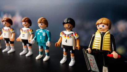 Bild: Daniel Karmann/dpa
Der Playmobil-Hersteller Horst-Brandstätter-Group hat im zurückliegenden Geschäftsjahr 2024/2025 erneut Umsatzverluste einstecken müssen (Archivbild).