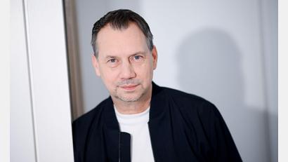 Bild: Britta Pedersen/dpa
Sebastian Fitzek veröffentlichte 2006 seinen ersten Thriller. (Archivbild)