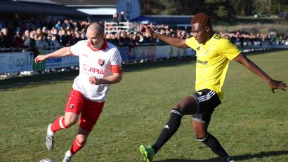 Bild: Dieter Jäschke
Kapitän Johannes Renner (links) und die SpVgg Trabitz treffen in der Relegation zur Bezirksliga auf den TuS Rosenberg.