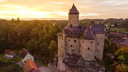 Archivbild: Matthias Kunz
Kultur trifft Natur: Die Burg Falkenberg ist nicht nur für sich einen Ausflug wert. Sie bietet auch den Rahmen für den ersten großen Artenschutztag in der Nordoberpfalz.