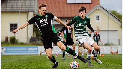 Bild: Philipp Ponader
Impressionen vom Relegationsspiel TSV Dieterskirchen (grüne Trikots) gegen den SV Obertrübenbach.