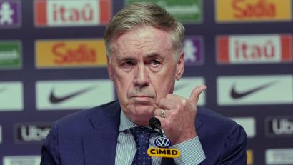 Bild: Silvia Izquierdo/AP/dpa
Bleibt Trainer der brasilianischen Fußball-Nationalmannschaft: Carlo Ancelotti. (Archivbild)