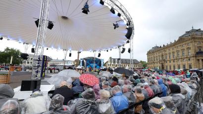 Bild: Karl-Josef Hildenbrand/dpa
Das Wetter war bislang wechselhaft.