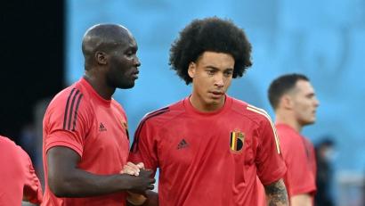 Bild: Laurie Dieffembacq/BELGA/dpa
Beide im WM-Kader: Lukaku (l) und Witsel. (Archivbild)