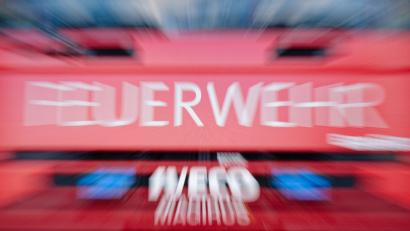 Bild: Uwe Anspach/dpa
Der Mann musste mit schwersten Brandverletzungen ins Klinikum gebracht werden. (Symbolbild)