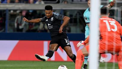 Bild: Gianluca Ricci/PA Wire/dpa
Traf zweimal gegen Liverpool: Ollie Watkins (Archivbild)