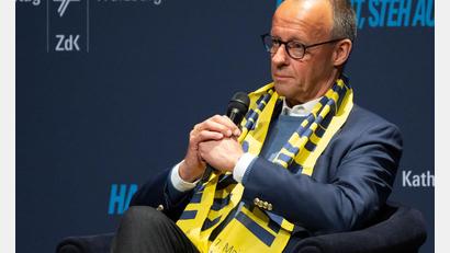 Bild: Sven Hoppe/dpa
Merz zeigt sich auf dem Katholikentag selbstkritisch.