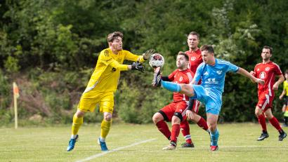 Bild: fle
Die DJK Ensdorf setzt sich in der Relegation zur Kreisliga mit 3:1 gegen den SC Kirchenthumbach durch.