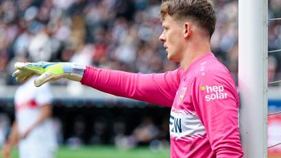 Bild: Uwe Anspach/dpa
Alexander Nübel in Aktion für den VfB Stuttgart am letzten Spieltag in Frankfurt.