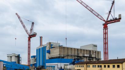 Bild: Hösamer
Die riesigen Kräne am Müllkraftwerk zeugen nach außen hin vom Projekt "Triphönix".