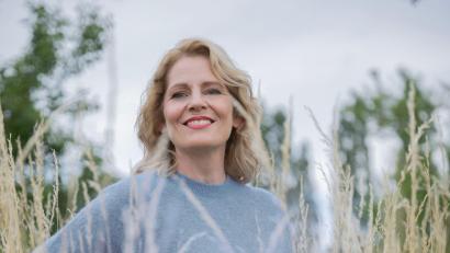 Bild: Beppo Minx
Martina Bogdahn liest aus ihrem neuen Buch „Mirabellentage“.